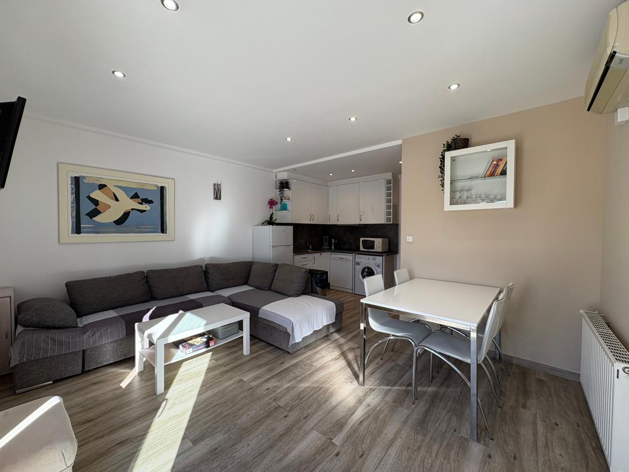 דירות אמפוריבראבה Casa Pani מראה חיצוני תמונה